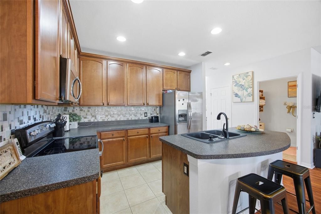 待售: $249,900 (3 贝兹, 2 浴室, 1630 平方英尺)