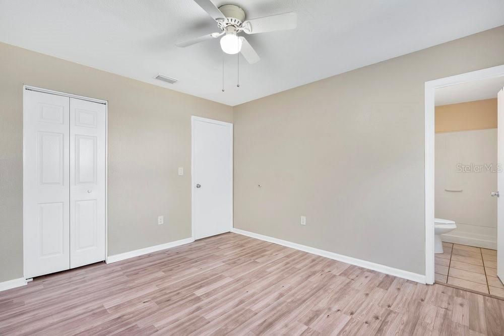 For Sale: $340,000 (3 beds, 2 baths, 1225 Square Feet)