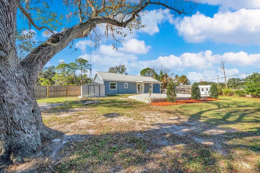 For Sale: $340,000 (3 beds, 2 baths, 1225 Square Feet)