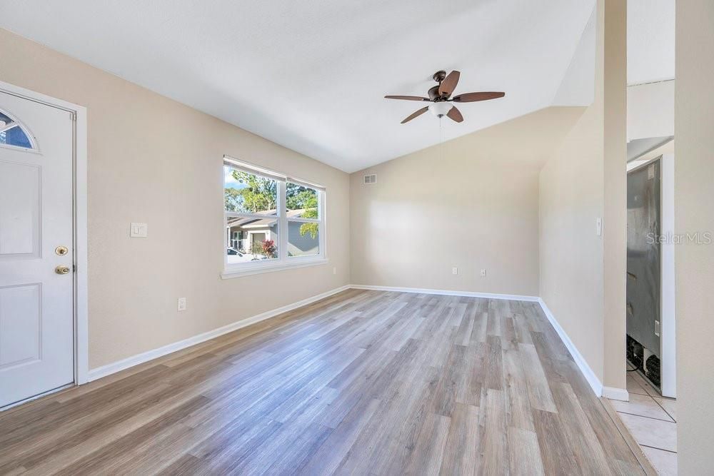 For Sale: $340,000 (3 beds, 2 baths, 1225 Square Feet)