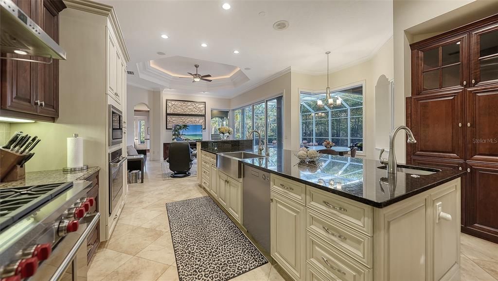 En Venta: $1,825,000 (4 camas, 4 baños, 4247 Pies cuadrados)