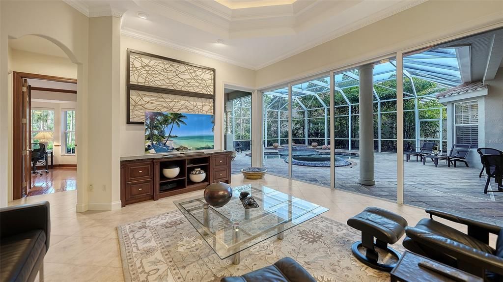 En Venta: $1,825,000 (4 camas, 4 baños, 4247 Pies cuadrados)