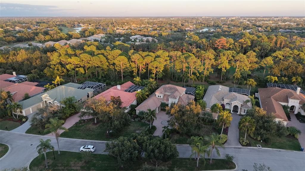 En Venta: $1,825,000 (4 camas, 4 baños, 4247 Pies cuadrados)