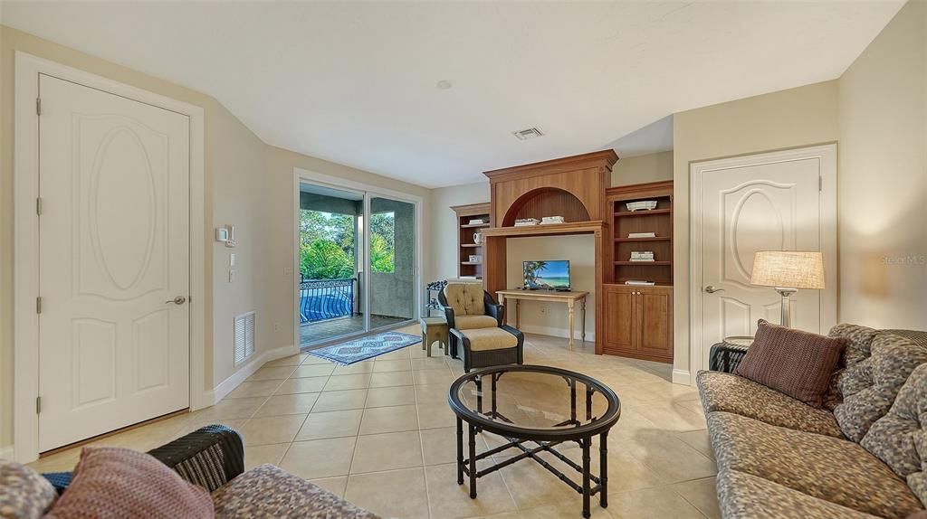 En Venta: $1,825,000 (4 camas, 4 baños, 4247 Pies cuadrados)