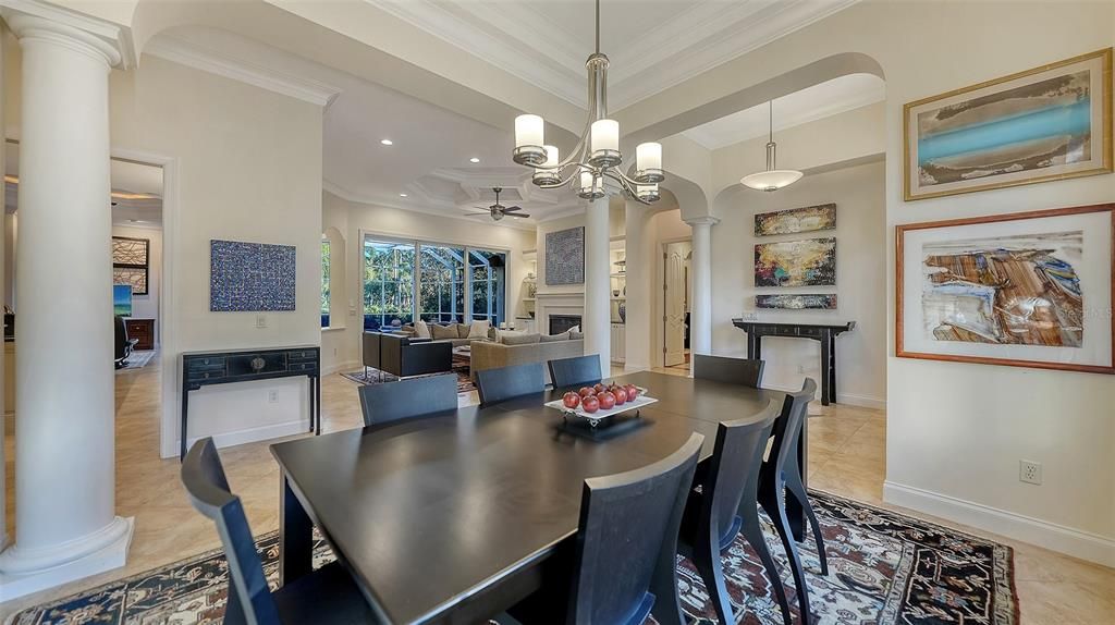 En Venta: $1,825,000 (4 camas, 4 baños, 4247 Pies cuadrados)