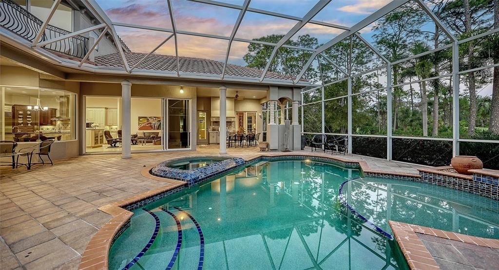 En Venta: $1,825,000 (4 camas, 4 baños, 4247 Pies cuadrados)