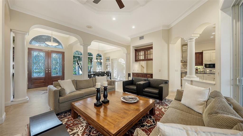 En Venta: $1,825,000 (4 camas, 4 baños, 4247 Pies cuadrados)