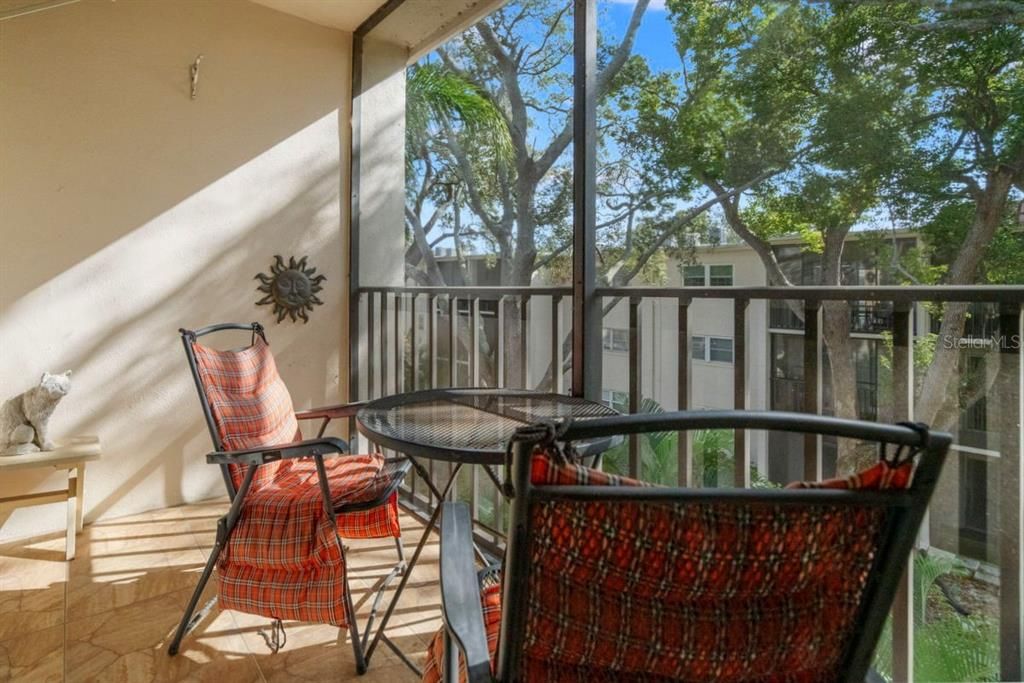 En Venta: $179,900 (2 camas, 2 baños, 1044 Pies cuadrados)