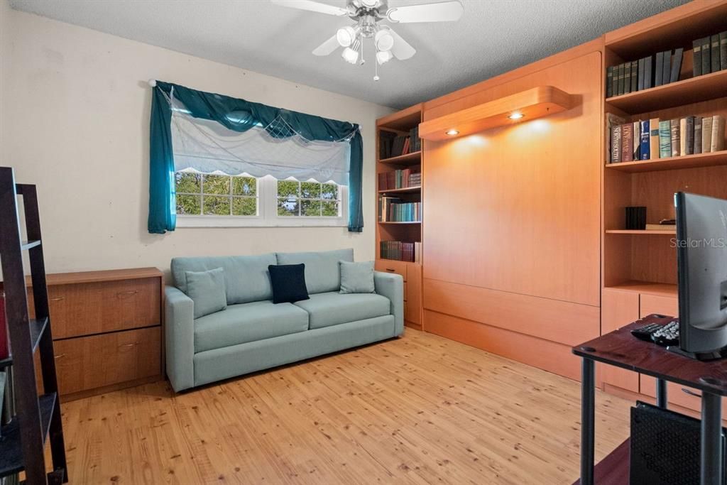 En Venta: $179,900 (2 camas, 2 baños, 1044 Pies cuadrados)