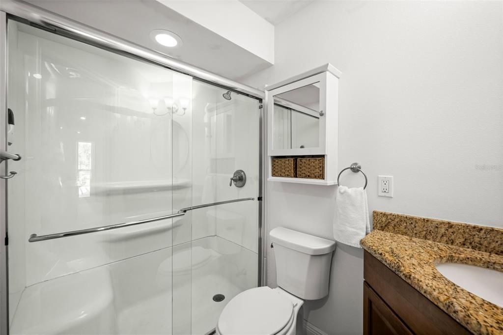 En Venta: $285,000 (2 camas, 2 baños, 1015 Pies cuadrados)