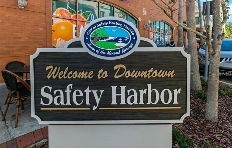 For Sale: $659,000 (4 beds, 3 baths, 1930 Square Feet)