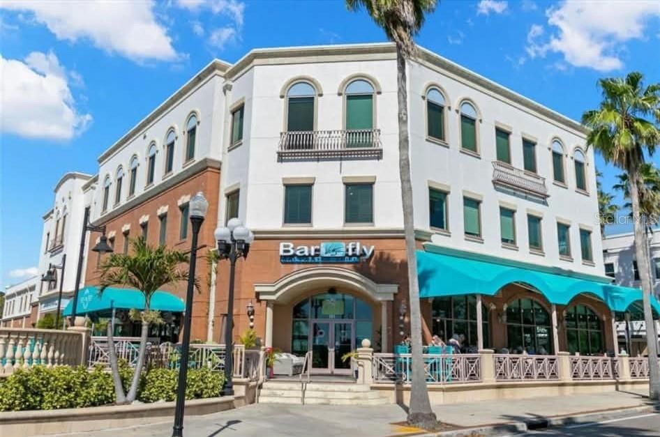 На продажу: $655,900 (4 спален, 3 ванн, 1930 Квадратных фут)