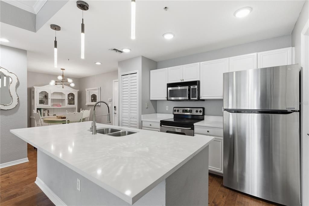 待售: $519,000 (2 贝兹, 2 浴室, 1184 平方英尺)