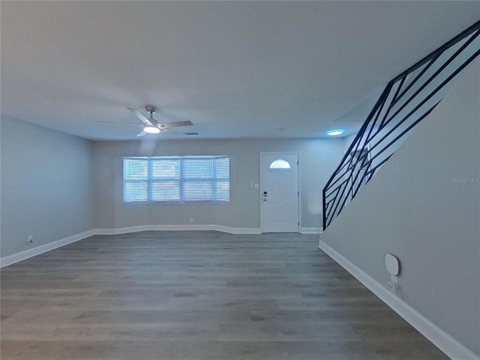 For Rent: $3,259 (4 beds, 3 baths, 2098 Square Feet)