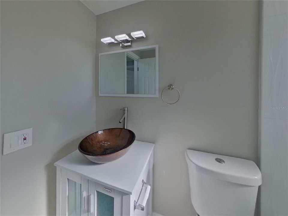 For Rent: $3,259 (4 beds, 3 baths, 2098 Square Feet)