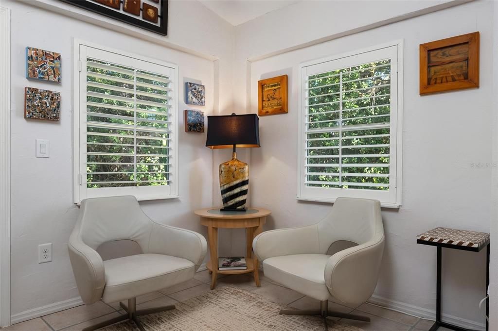 待售: $370,000 (2 贝兹, 2 浴室, 1238 平方英尺)