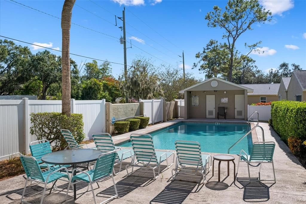 待售: $370,000 (2 贝兹, 2 浴室, 1238 平方英尺)