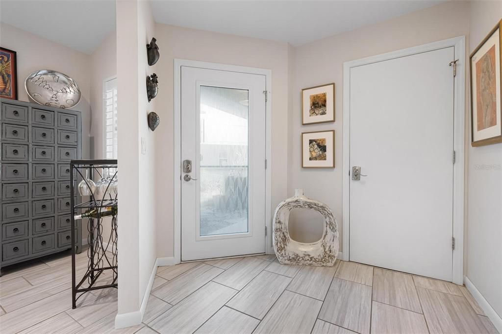 待售: $370,000 (2 贝兹, 2 浴室, 1238 平方英尺)