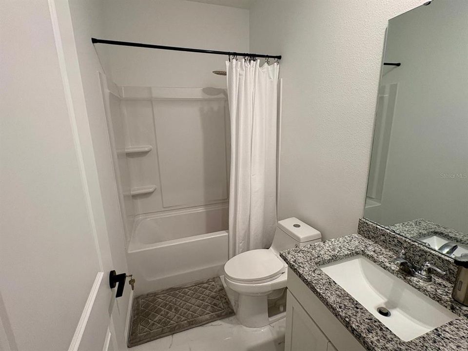 For Rent: $2,050 (4 beds, 2 baths, 1858 Square Feet)