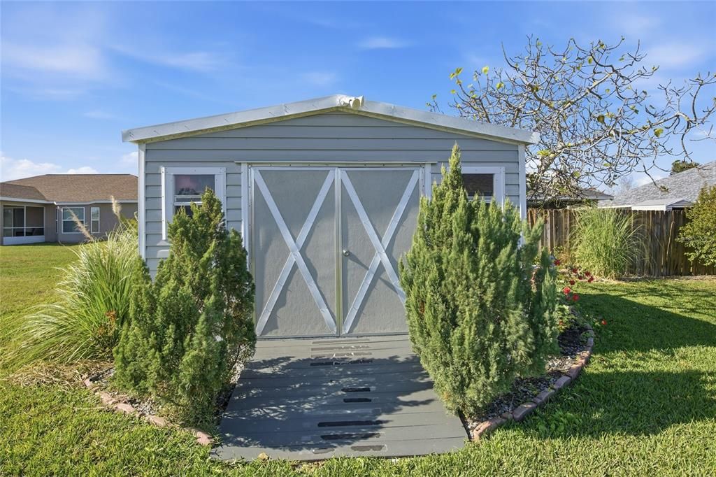 For Sale: $339,000 (3 beds, 2 baths, 1715 Square Feet)