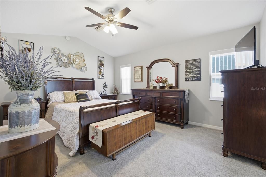 For Sale: $339,000 (3 beds, 2 baths, 1715 Square Feet)