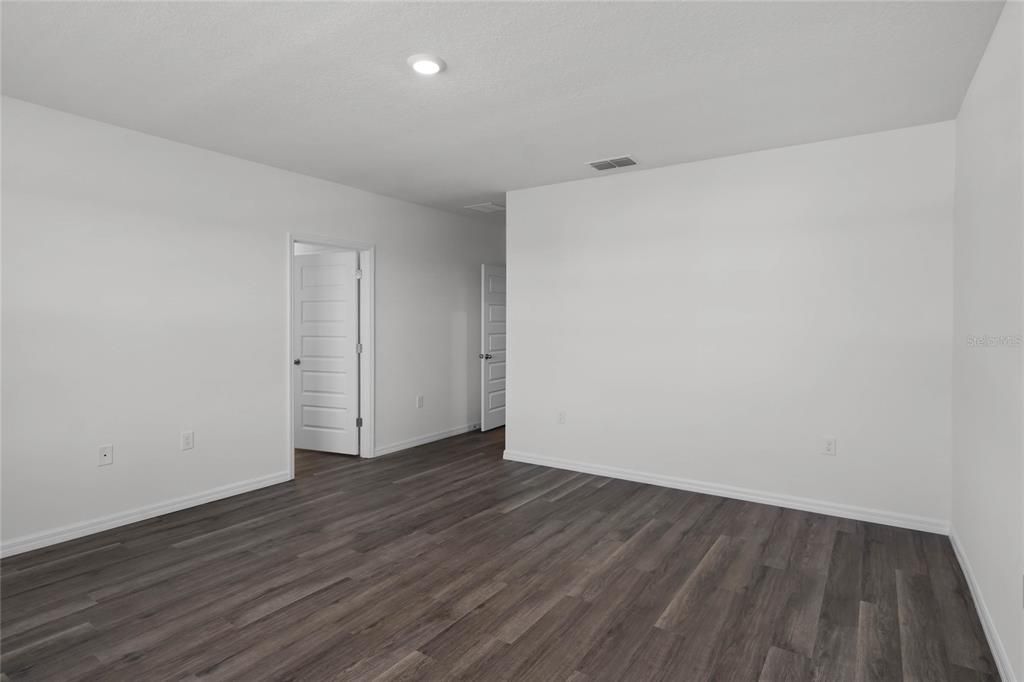 For Sale: $330,990 (4 beds, 2 baths, 2308 Square Feet)