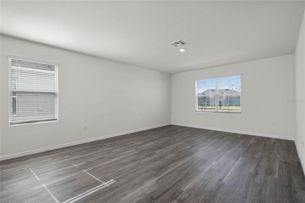 For Sale: $330,990 (4 beds, 2 baths, 2308 Square Feet)