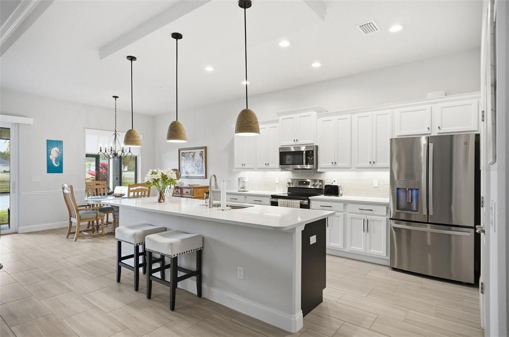 For Sale: $475,000 (4 beds, 2 baths, 1885 Square Feet)