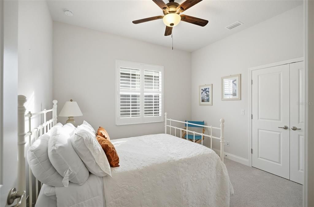 For Sale: $475,000 (4 beds, 2 baths, 1885 Square Feet)