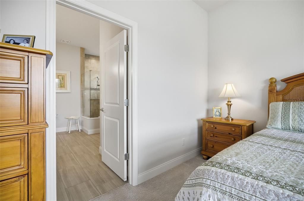 For Sale: $475,000 (4 beds, 2 baths, 1885 Square Feet)