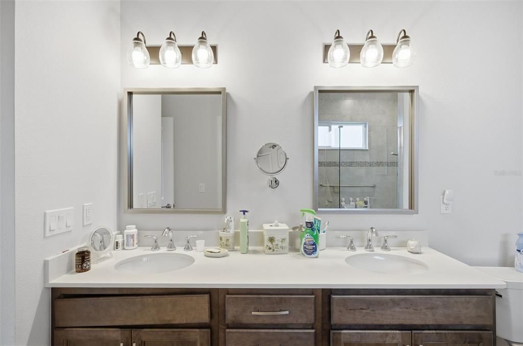 For Sale: $475,000 (4 beds, 2 baths, 1885 Square Feet)