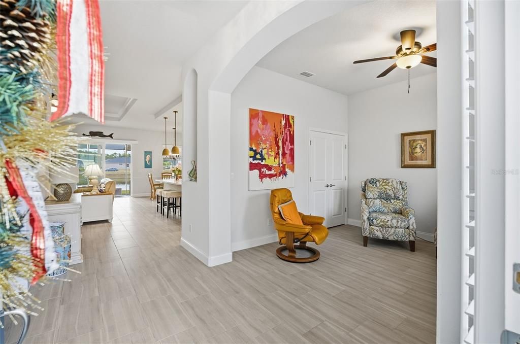 For Sale: $475,000 (4 beds, 2 baths, 1885 Square Feet)