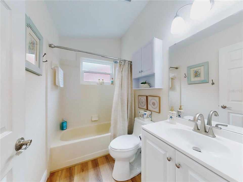 待售: $395,000 (3 贝兹, 2 浴室, 1624 平方英尺)