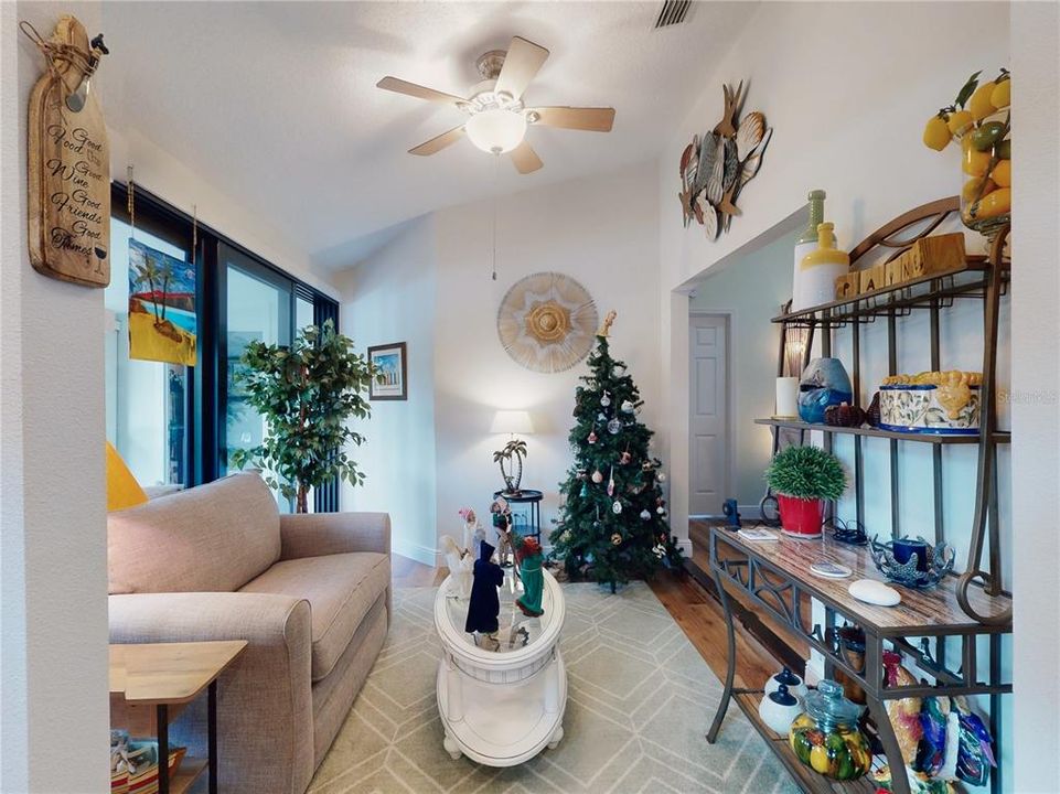 待售: $395,000 (3 贝兹, 2 浴室, 1624 平方英尺)