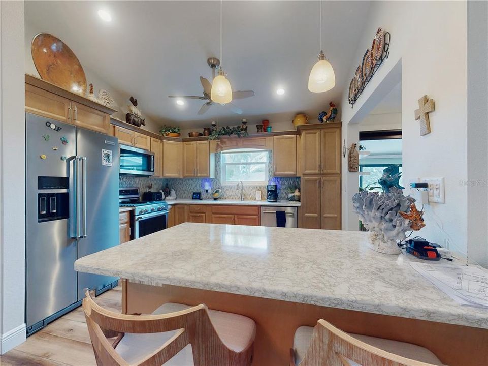 待售: $395,000 (3 贝兹, 2 浴室, 1624 平方英尺)