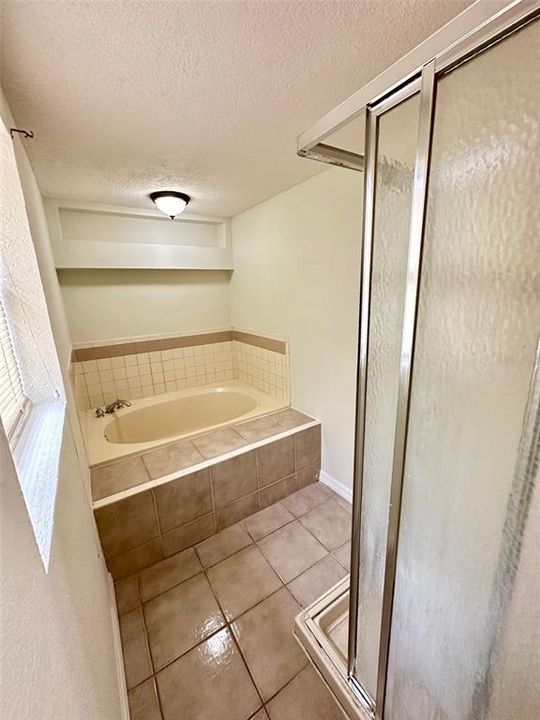 En Renta: $2,250 (3 camas, 2 baños, 1380 Pies cuadrados)