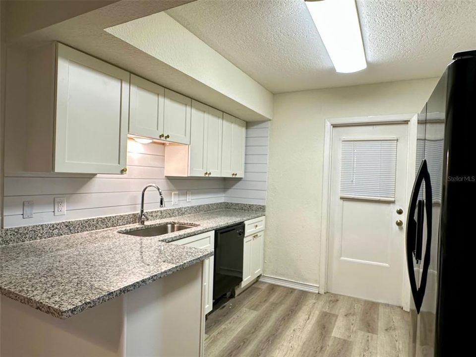 En Renta: $2,250 (3 camas, 2 baños, 1380 Pies cuadrados)