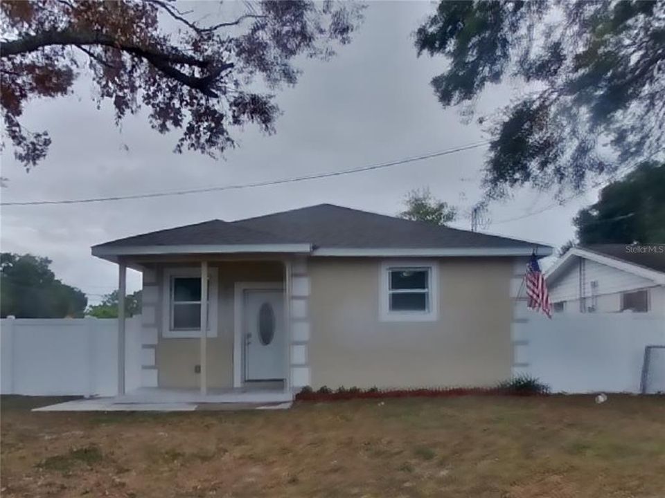 For Rent: $2,329 (4 beds, 2 baths, 1367 Square Feet)