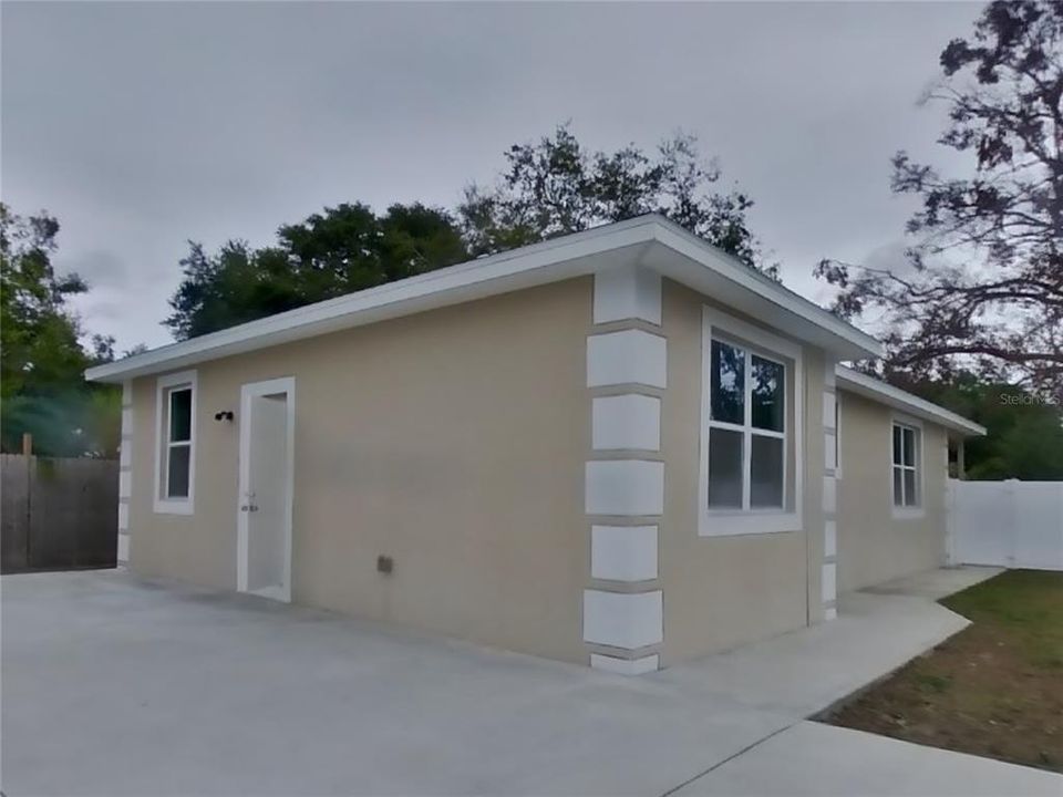 For Rent: $2,329 (4 beds, 2 baths, 1367 Square Feet)