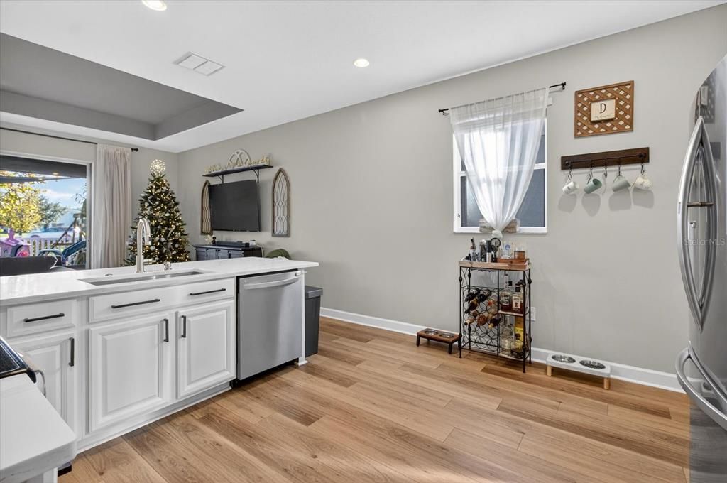 For Sale: $425,000 (3 beds, 2 baths, 1842 Square Feet)