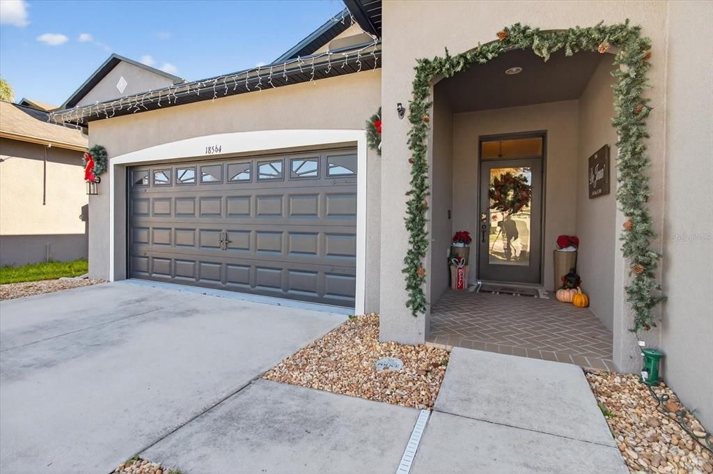 For Sale: $425,000 (3 beds, 2 baths, 1842 Square Feet)