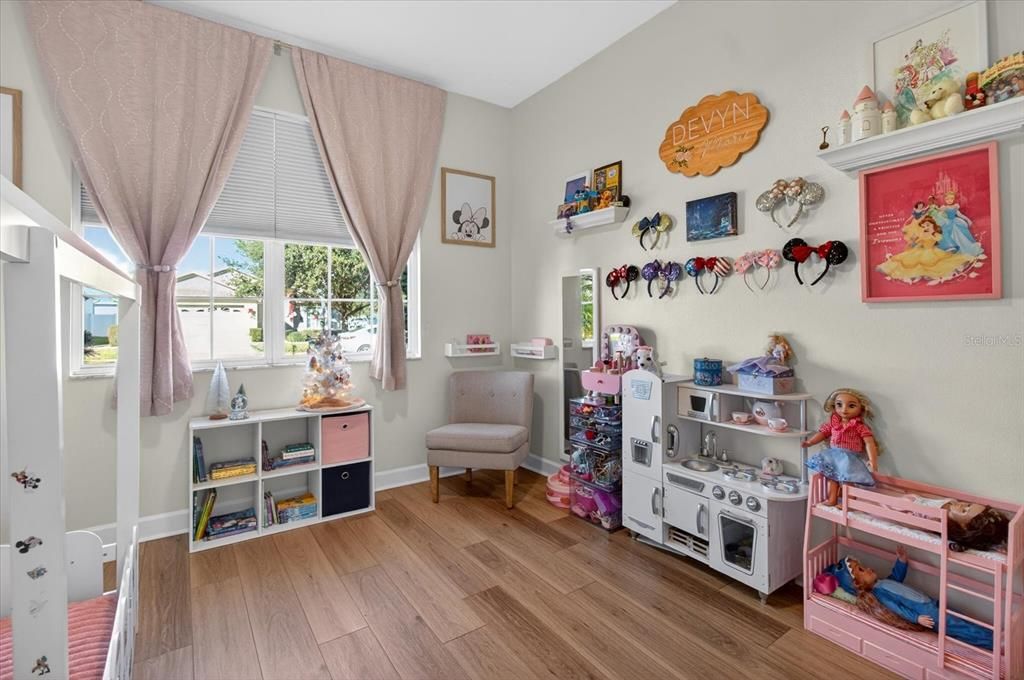 For Sale: $425,000 (3 beds, 2 baths, 1842 Square Feet)