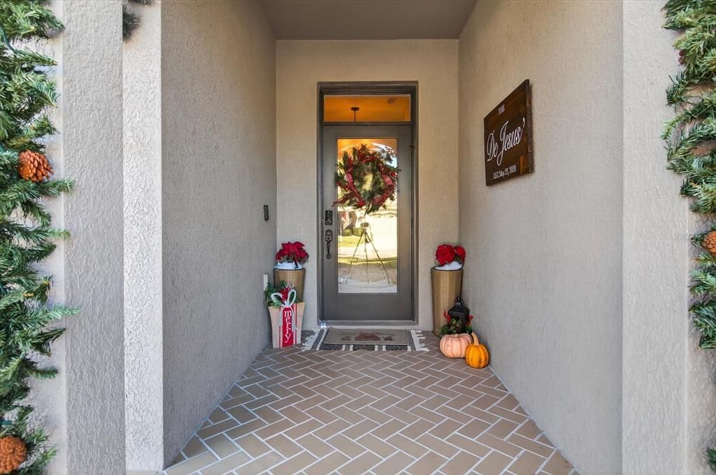 For Sale: $425,000 (3 beds, 2 baths, 1842 Square Feet)