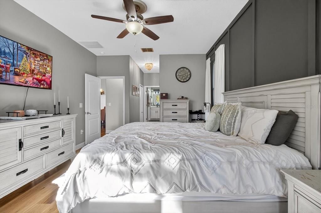 For Sale: $425,000 (3 beds, 2 baths, 1842 Square Feet)