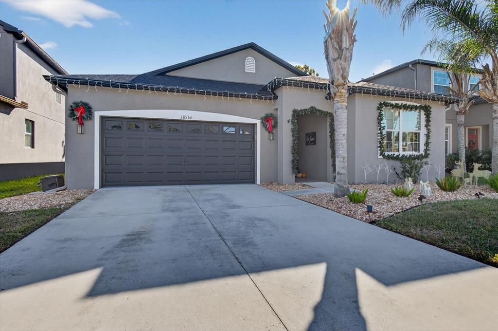 For Sale: $425,000 (3 beds, 2 baths, 1842 Square Feet)