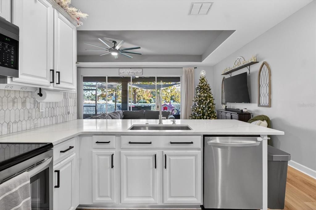 For Sale: $425,000 (3 beds, 2 baths, 1842 Square Feet)