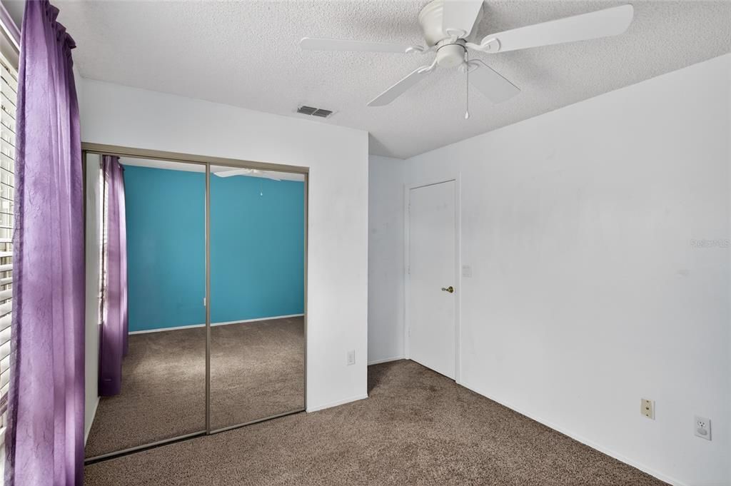 En Venta: $275,000 (3 camas, 2 baños, 1065 Pies cuadrados)