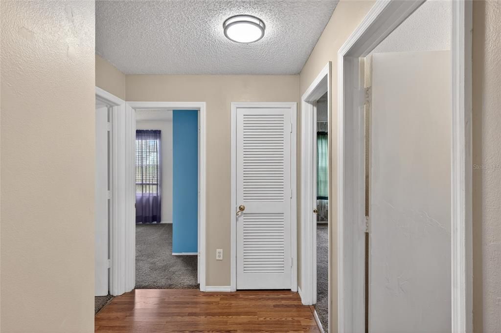 En Venta: $275,000 (3 camas, 2 baños, 1065 Pies cuadrados)