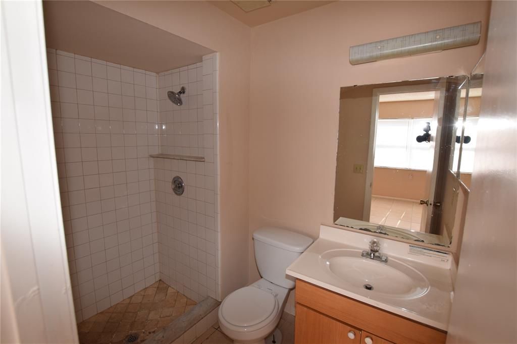 出租: $1,500 (2 贝兹, 2 浴室, 930 平方英尺)