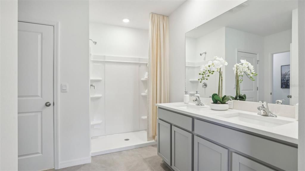 For Sale: $370,990 (4 beds, 3 baths, 2020 Square Feet)